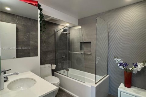 Apartamento en alquiler en Sunny Isles Beach, Florida, 2 dormitorios, 118.45 m2 № 1838687 - foto 13