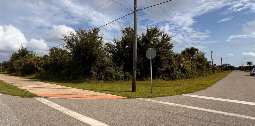 Terrain à Port Charlotte, Floride № 1385038