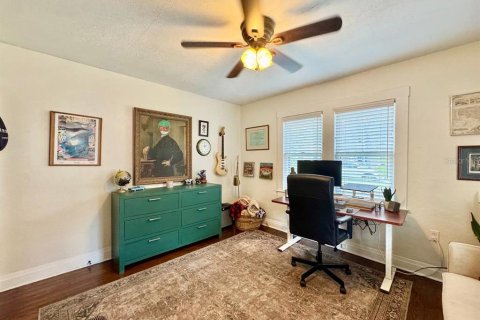 House in Tampa, Florida 2 bedrooms, 100.33 sq.m. № 1909098 - photo 15