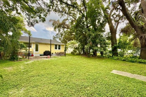 House in Tampa, Florida 2 bedrooms, 100.33 sq.m. № 1909098 - photo 23