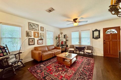 House in Tampa, Florida 2 bedrooms, 100.33 sq.m. № 1909098 - photo 3