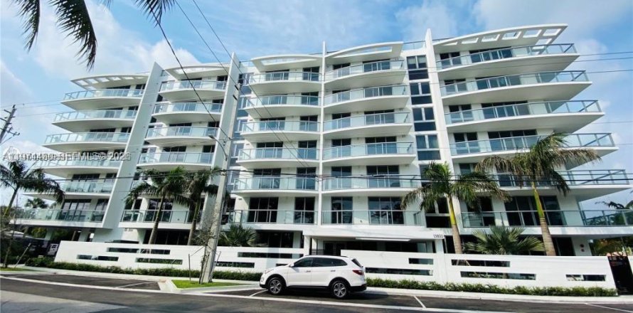 Condo à North Miami Beach, Floride, 2 chambres  № 2041228