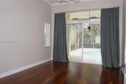 House in Weston, Florida 5 bedrooms, 250.09 sq.m. № 1924149 - photo 10