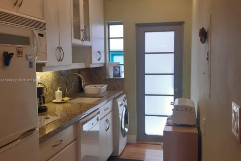 Apartamento en alquiler en Miami Beach, Florida, 1 dormitorio, 39.95 m2 № 2062269 - foto 6