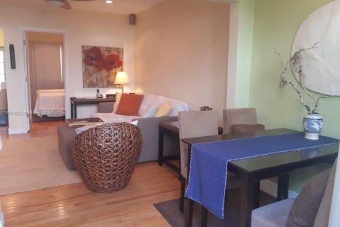 Apartamento en alquiler en Miami Beach, Florida, 1 dormitorio, 39.95 m2 № 2062269 - foto 3