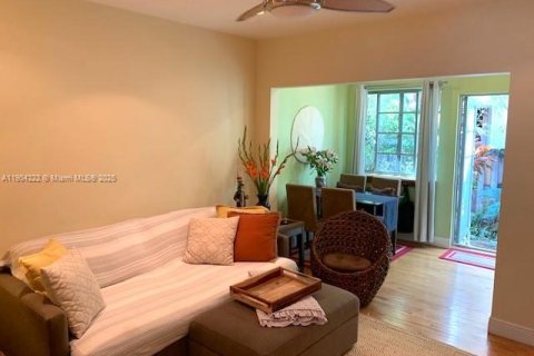 Apartamento en alquiler en Miami Beach, Florida, 1 dormitorio, 39.95 m2 № 2062269 - foto 9
