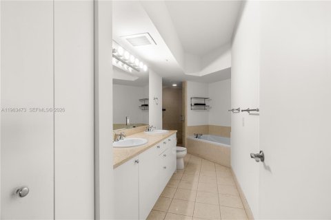 Copropriété à vendre à Aventura, Floride: 3 chambres, 156.82 m2 № 2186431 - photo 28