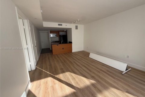 Снять в аренду кондоминиум в Майами, Флорида 1 спальня, 65.03м2, № 1991651 - фото 6