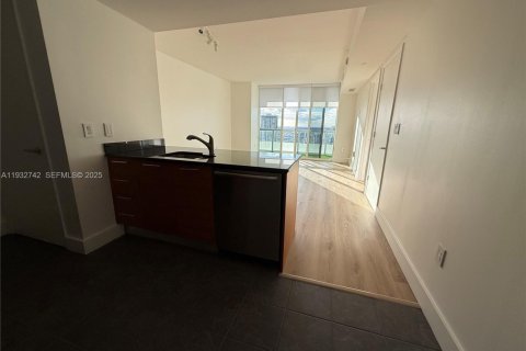 Снять в аренду кондоминиум в Майами, Флорида 1 спальня, 65.03м2, № 1991651 - фото 18