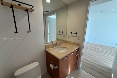 Снять в аренду кондоминиум в Майами, Флорида 1 спальня, 65.03м2, № 1991651 - фото 21