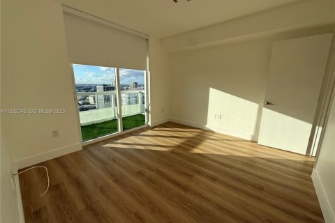 Снять в аренду кондоминиум в Майами, Флорида 1 спальня, 65.03м2, № 1991651 - фото 14