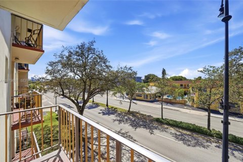 Condominio en alquiler en Hollywood, Florida, 1 dormitorio, 66.89 m2 № 2048667 - foto 17