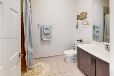 Villa ou maison à vendre à Miami, Floride: 5 chambres, 296.45 m2 № 1713383 - photo 24