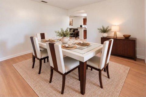 House in Tavares, Florida 3 bedrooms, 143.26 sq.m. № 2428634 - photo 10