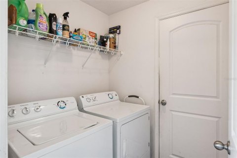 House in Tavares, Florida 3 bedrooms, 143.26 sq.m. № 2428634 - photo 24