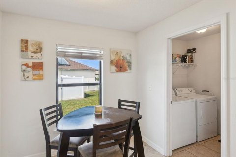 House in Tavares, Florida 3 bedrooms, 143.26 sq.m. № 2428634 - photo 15