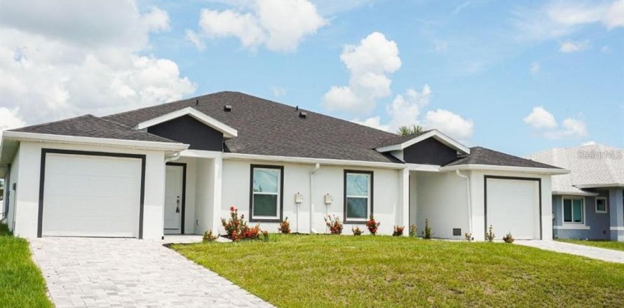Immobilier commercial à Port Charlotte, Floride 12 chambres, 256.22 m2 № 2402930