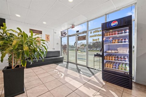 Propiedad comercial en venta en Eagle Lake, Florida, 442.59 m2 № 1837175 - foto 5