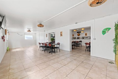 Propiedad comercial en venta en Eagle Lake, Florida, 442.59 m2 № 1837175 - foto 10