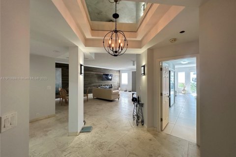 Condo in Aventura, Florida, 2 bedrooms № 1966710 - photo 5