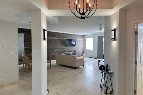 Condo in Aventura, Florida, 2 bedrooms № 1966710 - photo 4