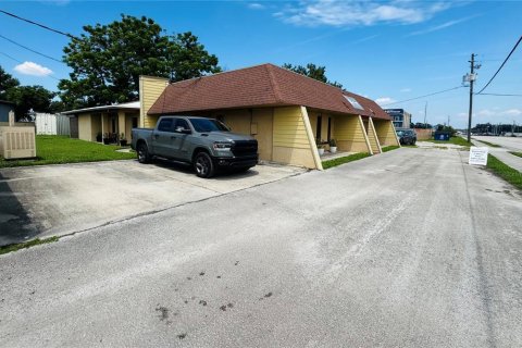 Propiedad comercial en alquiler en Eagle Lake, Florida № 1918052 - foto 4