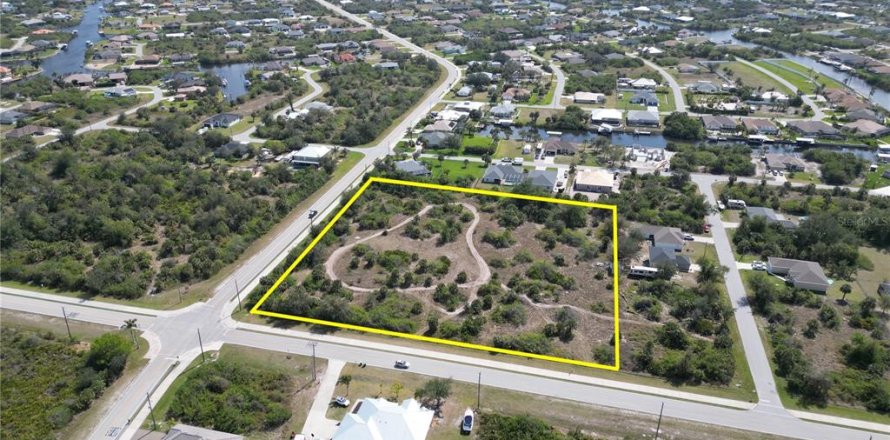Land in Port Charlotte, Florida № 1570258