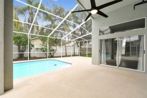 House in Tampa, Florida 4 bedrooms, 239.41 sq.m. № 1854469 - photo 23