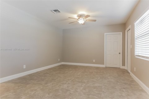 Casa en alquiler en Lantana, Florida, 3 dormitorios, 115.29 m2 № 2023329 - foto 4