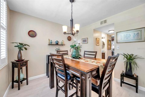 Condominio en venta en Saint Petersburg, Florida, 1 dormitorio, 86.4 m2 № 1593011 - foto 6