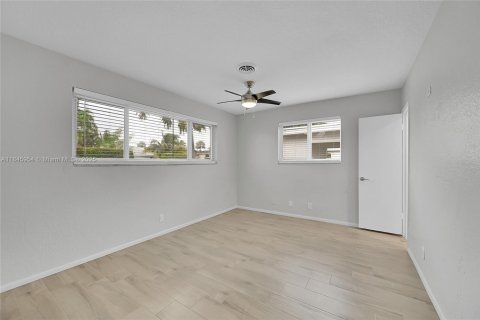 Duplex à louer à Fort Lauderdale, Floride: 2 chambres, 113.34 m2 № 1847662 - photo 9