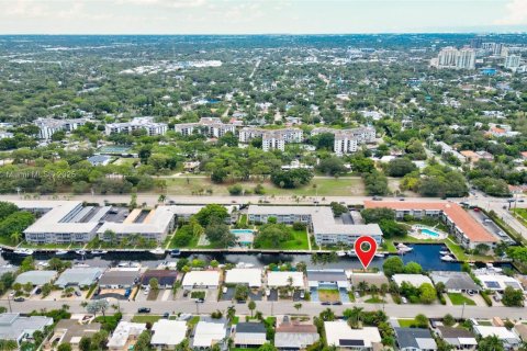 Duplex à louer à Fort Lauderdale, Floride: 2 chambres, 113.34 m2 № 1847662 - photo 24
