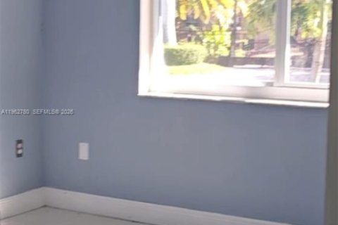 Снять в аренду виллу или дом в Пальметто-Бей, Флорида 4 спальни, 122.35м2, № 2024126 - фото 11