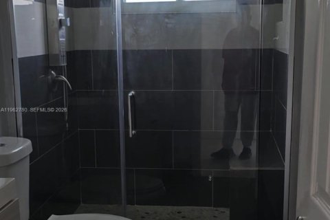 Снять в аренду виллу или дом в Пальметто-Бей, Флорида 4 спальни, 122.35м2, № 2024126 - фото 15