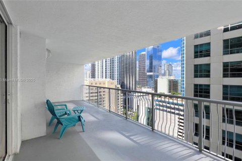 Condominio en venta en Miami, Florida, 1 dormitorio, 75.99 m2 № 2077157 - foto 10