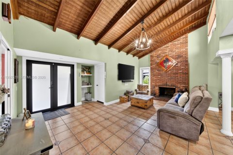 Casa en venta en Miami, Florida, 3 dormitorios, 163.42 m2 № 2056650 - foto 14