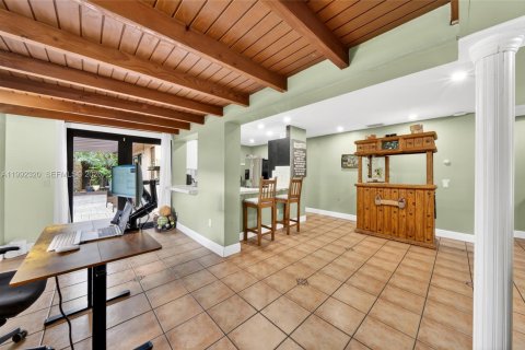 Casa en venta en Miami, Florida, 3 dormitorios, 163.42 m2 № 2056650 - foto 24