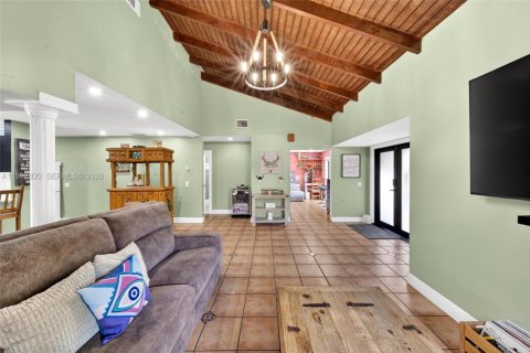 Casa en venta en Miami, Florida, 3 dormitorios, 163.42 m2 № 2056650 - foto 16