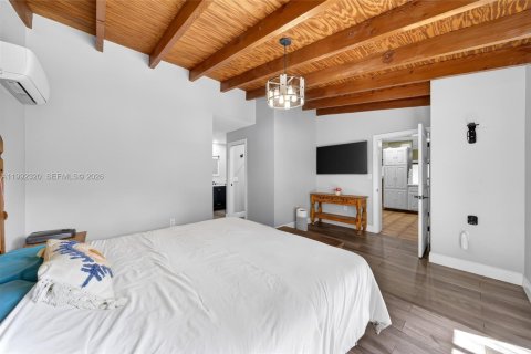 Casa en venta en Miami, Florida, 3 dormitorios, 163.42 m2 № 2056650 - foto 30