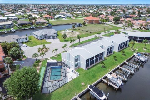 Condo in Punta Gorda, Florida, 2 bedrooms № 2135587
