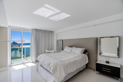 Condominio en alquiler en Sunny Isles Beach, Florida, 2 dormitorios, 126.07 m2 № 2241357 - foto 11