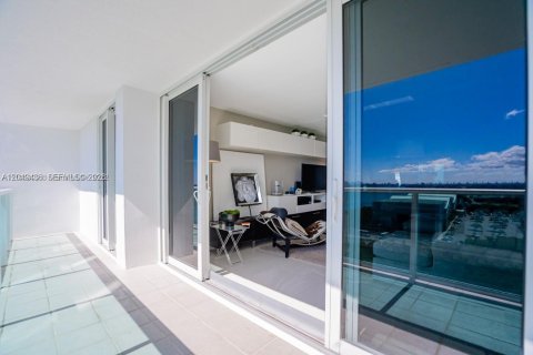 Condominio en alquiler en Sunny Isles Beach, Florida, 2 dormitorios, 126.07 m2 № 2241357 - foto 25