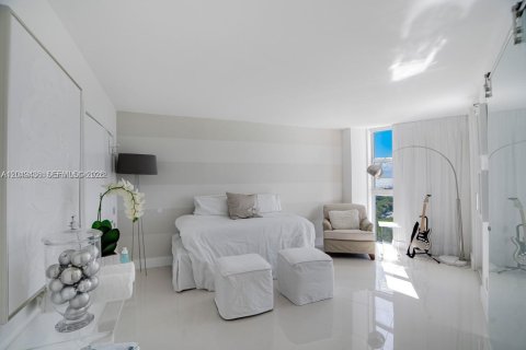 Condominio en alquiler en Sunny Isles Beach, Florida, 2 dormitorios, 126.07 m2 № 2241357 - foto 18