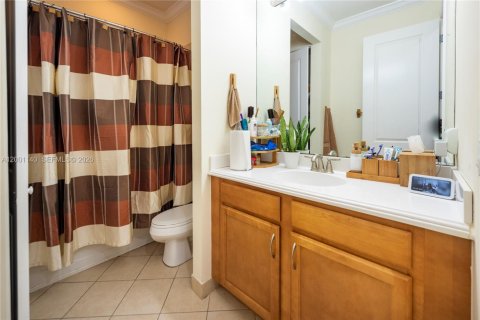 Touwnhouse à vendre à Sunrise, Floride: 3 chambres, 175.21 m2 № 2065356 - photo 21