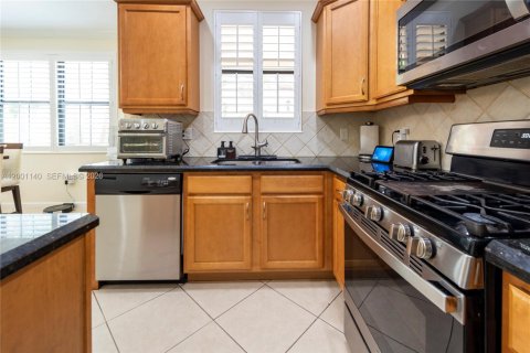 Touwnhouse à vendre à Sunrise, Floride: 3 chambres, 175.21 m2 № 2065356 - photo 9