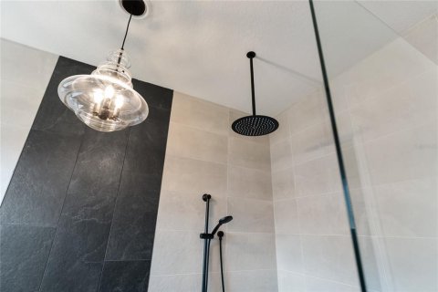 Купить виллу или дом в Брейдентон, Флорида 8 комнат, 290.13м2, № 1765259 - фото 23