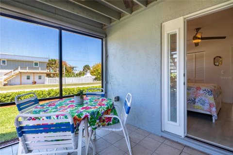 Condo in New Smyrna Beach, Florida, 2 bedrooms  № 1642883 - photo 14