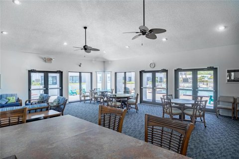 Condo in New Smyrna Beach, Florida, 2 bedrooms  № 1642883 - photo 22