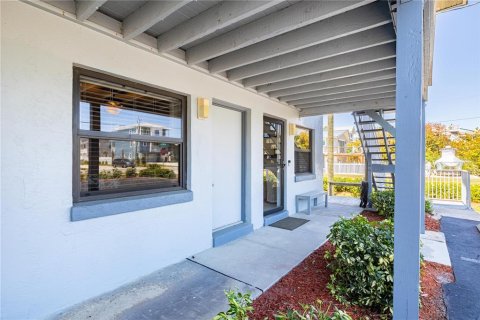 Condo in New Smyrna Beach, Florida, 2 bedrooms  № 1642883 - photo 2
