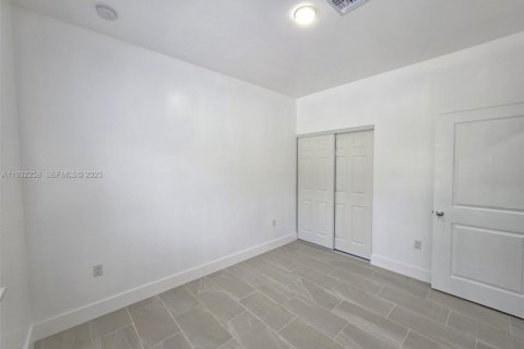 Casa en alquiler en Miami, Florida, 3 dormitorios № 1992344 - foto 7